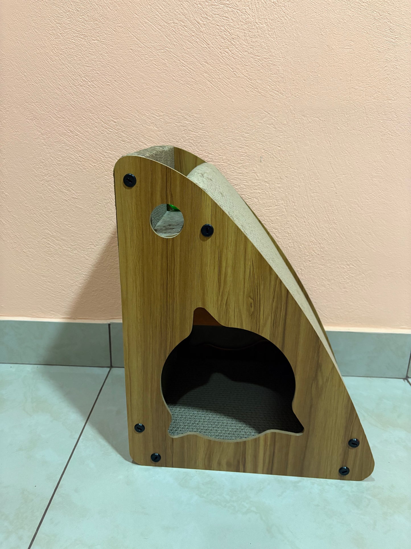 Rascador tipo casita