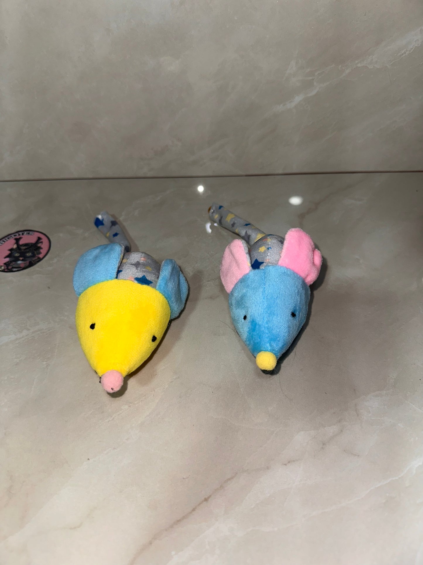 Ratón de peluche
