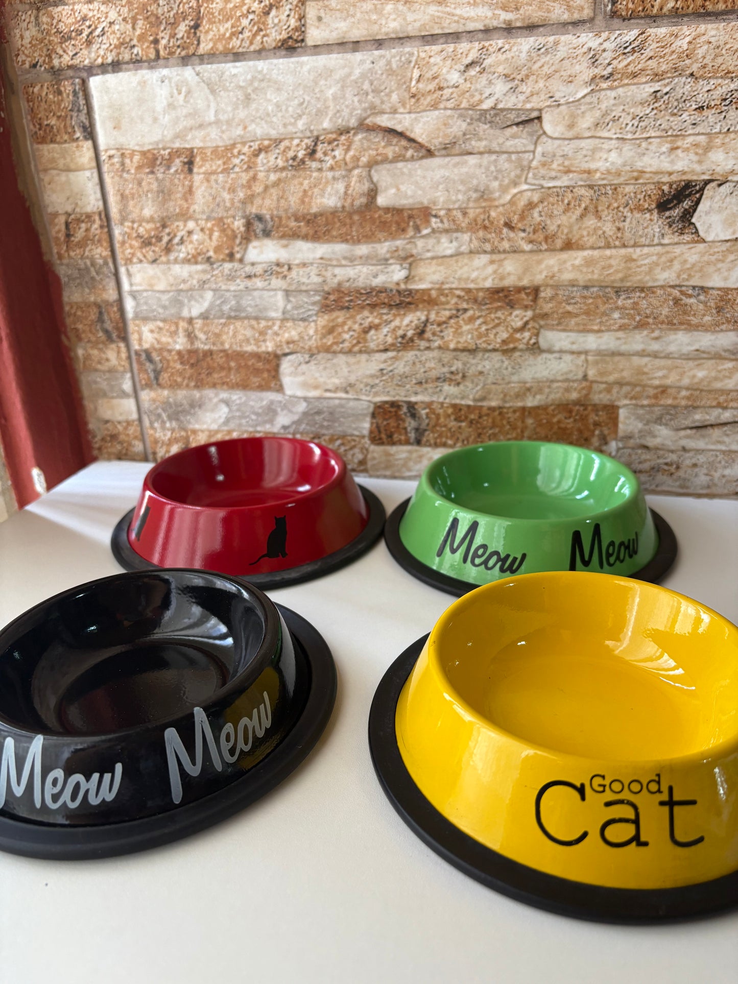 Comedero para gato pequeño